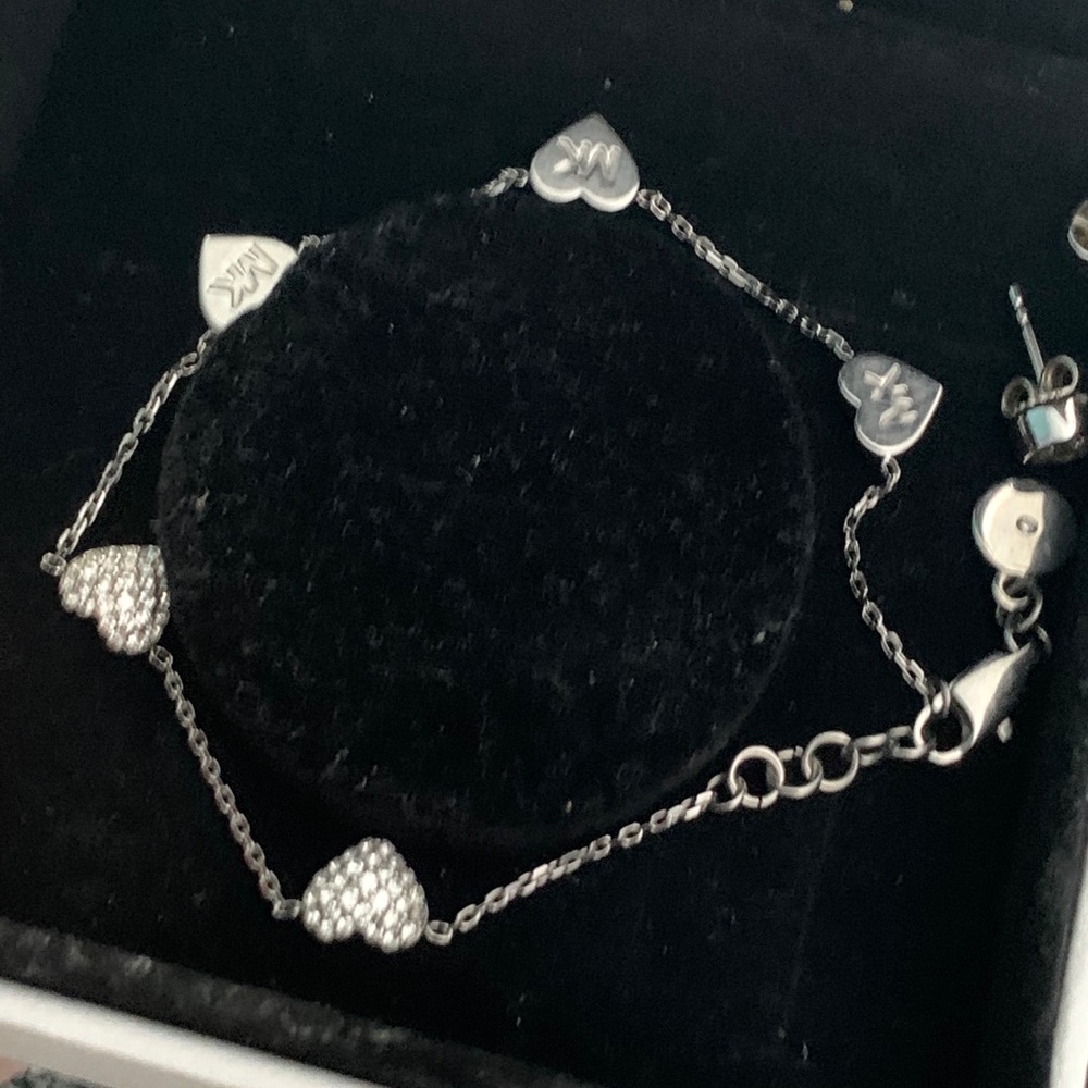 Micheal kors heart bracelet